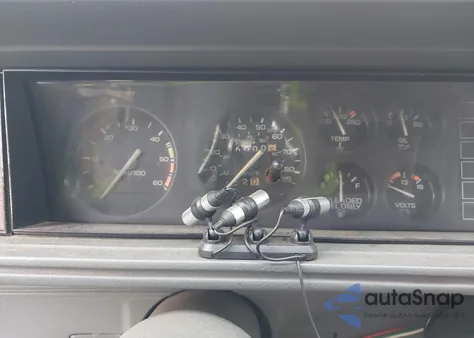 1987 Oldsmobile Cutlass Supreme from USA, damaged, VIN 1G3GR11Y9HP320564